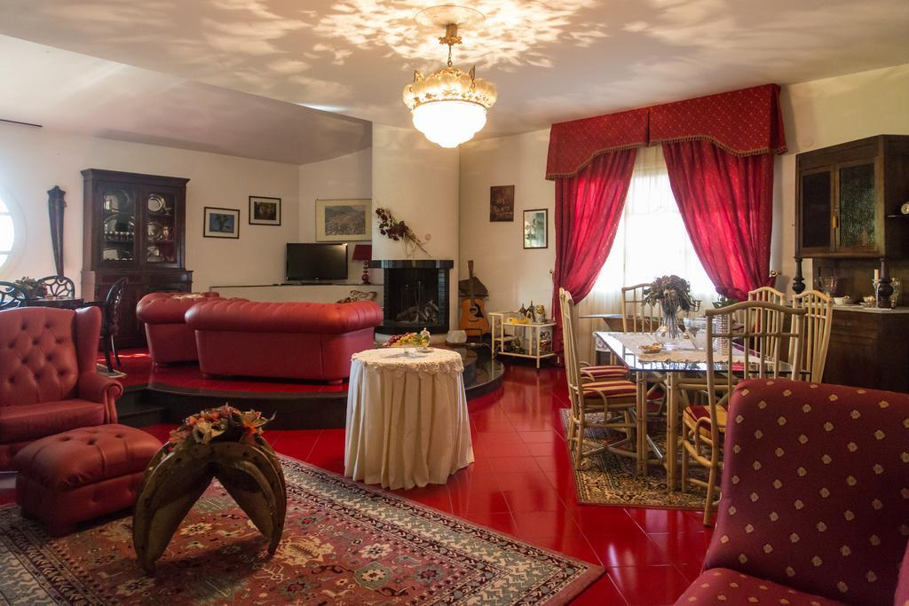 Agriturismo La Locanda Del Parco Морано Калабро Екстериор снимка