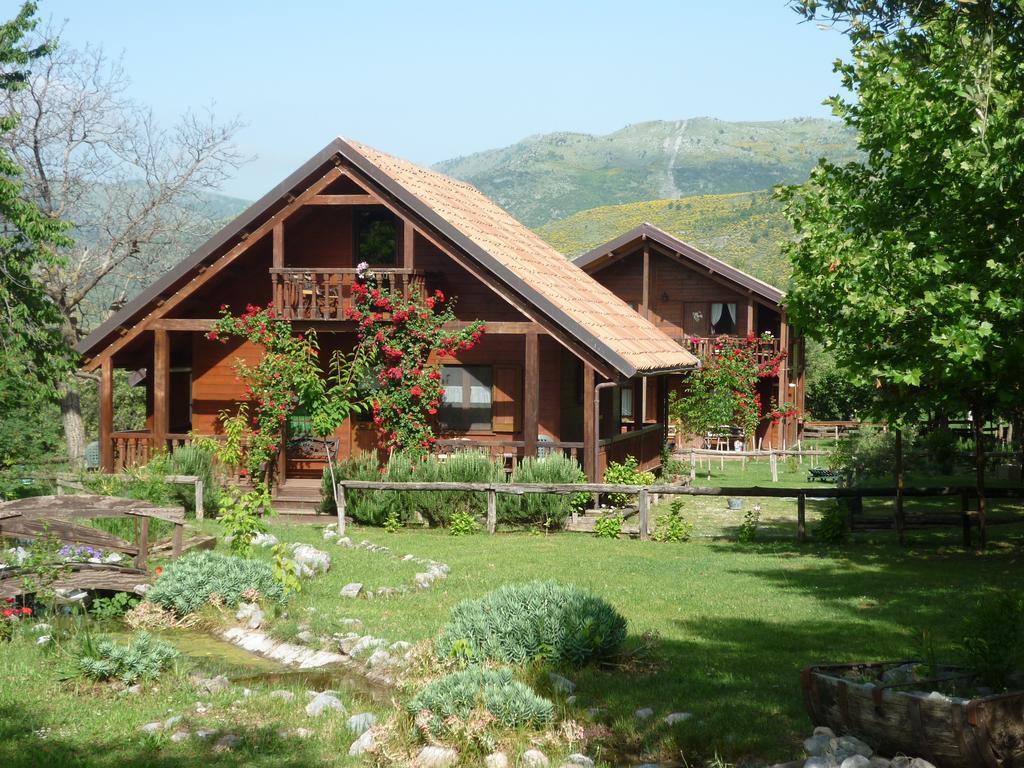Agriturismo La Locanda Del Parco Морано Калабро Екстериор снимка